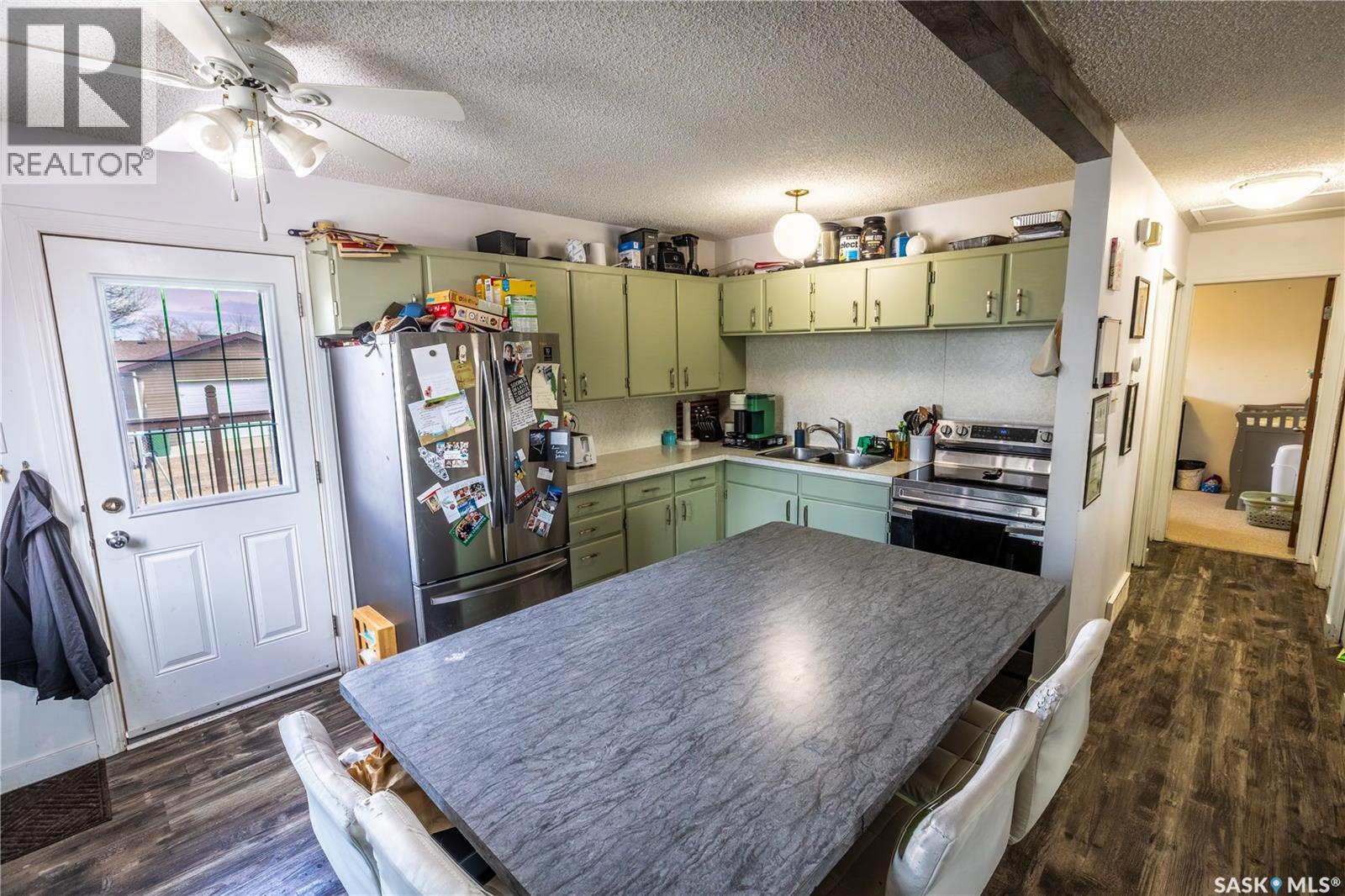 1374 Manitou Crescent, Moose Jaw, Saskatchewan  S6H 7C5 - Photo 3 - SK032379