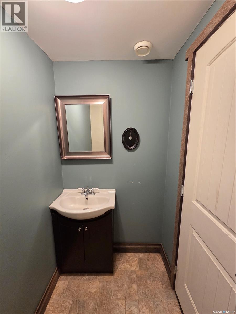 407 Railway Avenue, Wawota, Saskatchewan  S0C 0R0 - Photo 16 - SK032086