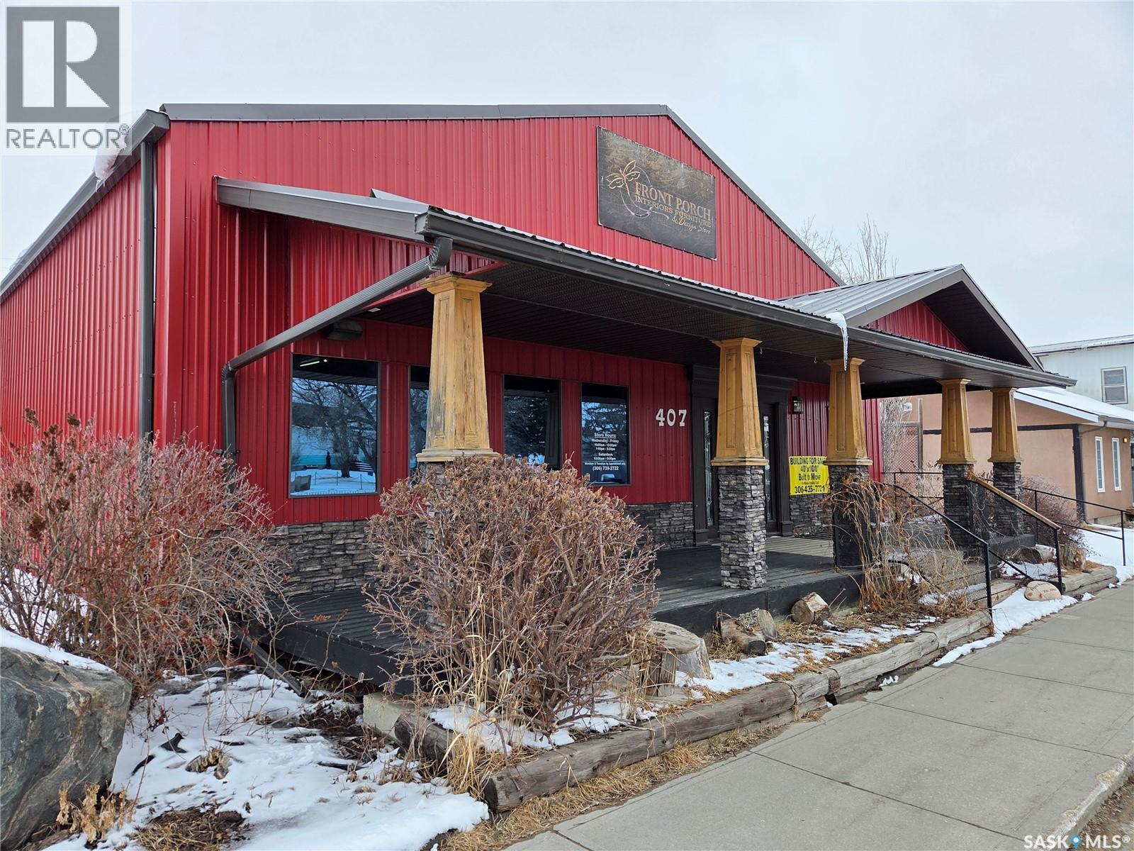 407 Railway Avenue, Wawota, Saskatchewan  S0C 0R0 - Photo 2 - SK032086