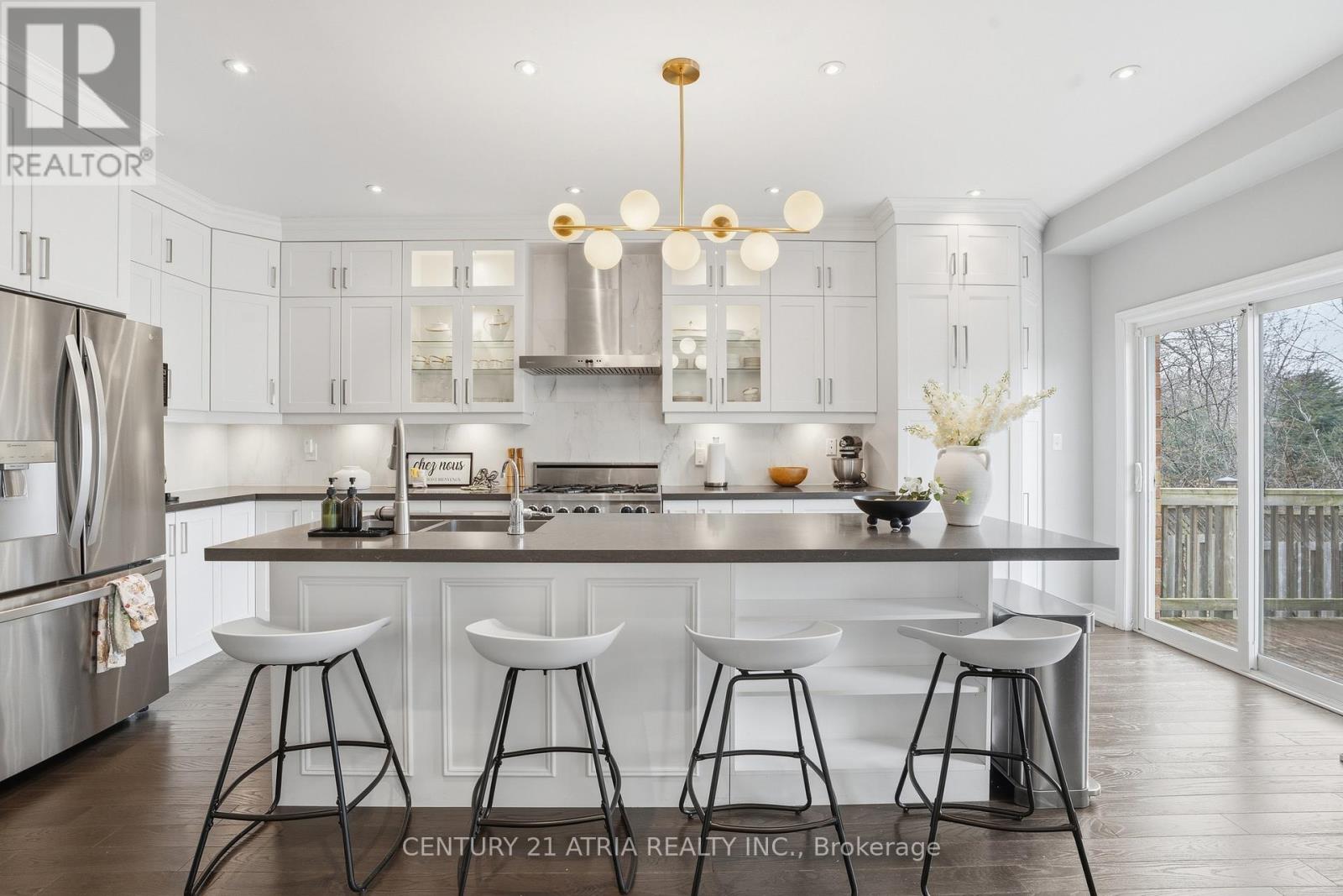 72 DOVETAIL DRIVE, Richmond Hill, Ontario