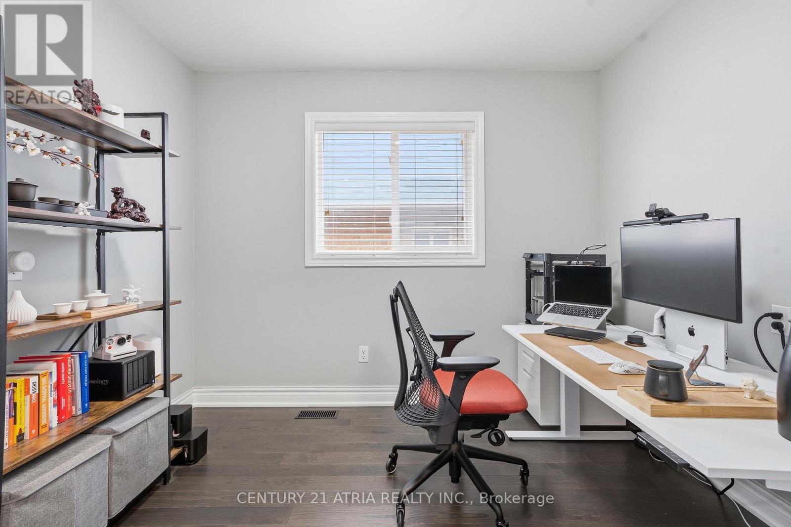 72 Dovetail Drive, Richmond Hill, Ontario  L4E 5A7 - Photo 18 - N12973302