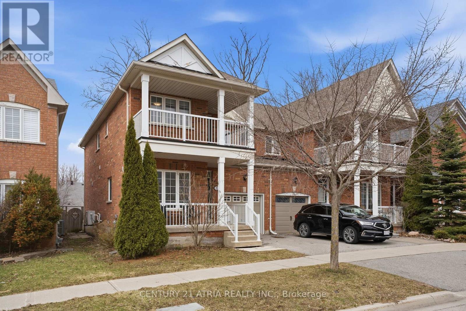 72 Dovetail Drive, Richmond Hill, Ontario  L4E 5A7 - Photo 33 - N12973302