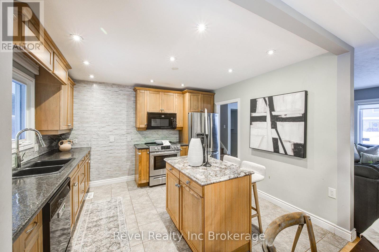 828 Warwick Street, Woodstock, Ontario  N4S 4R4 - Photo 14 - X12761000