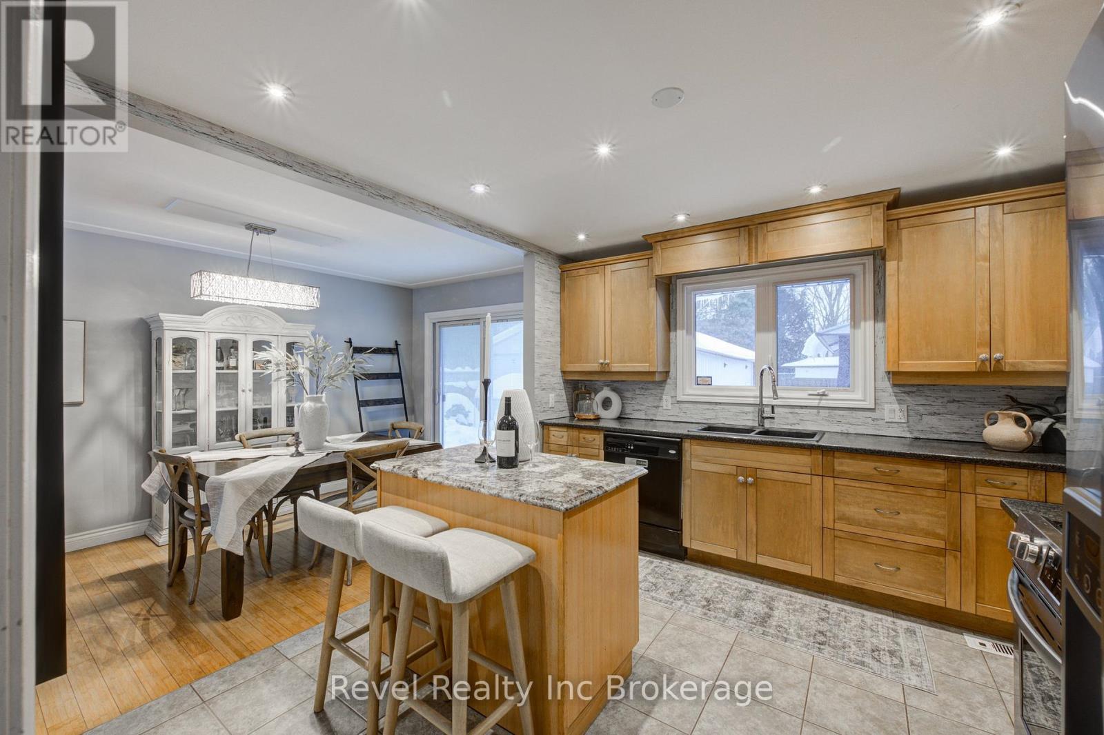 828 Warwick Street, Woodstock, Ontario  N4S 4R4 - Photo 18 - X12761000