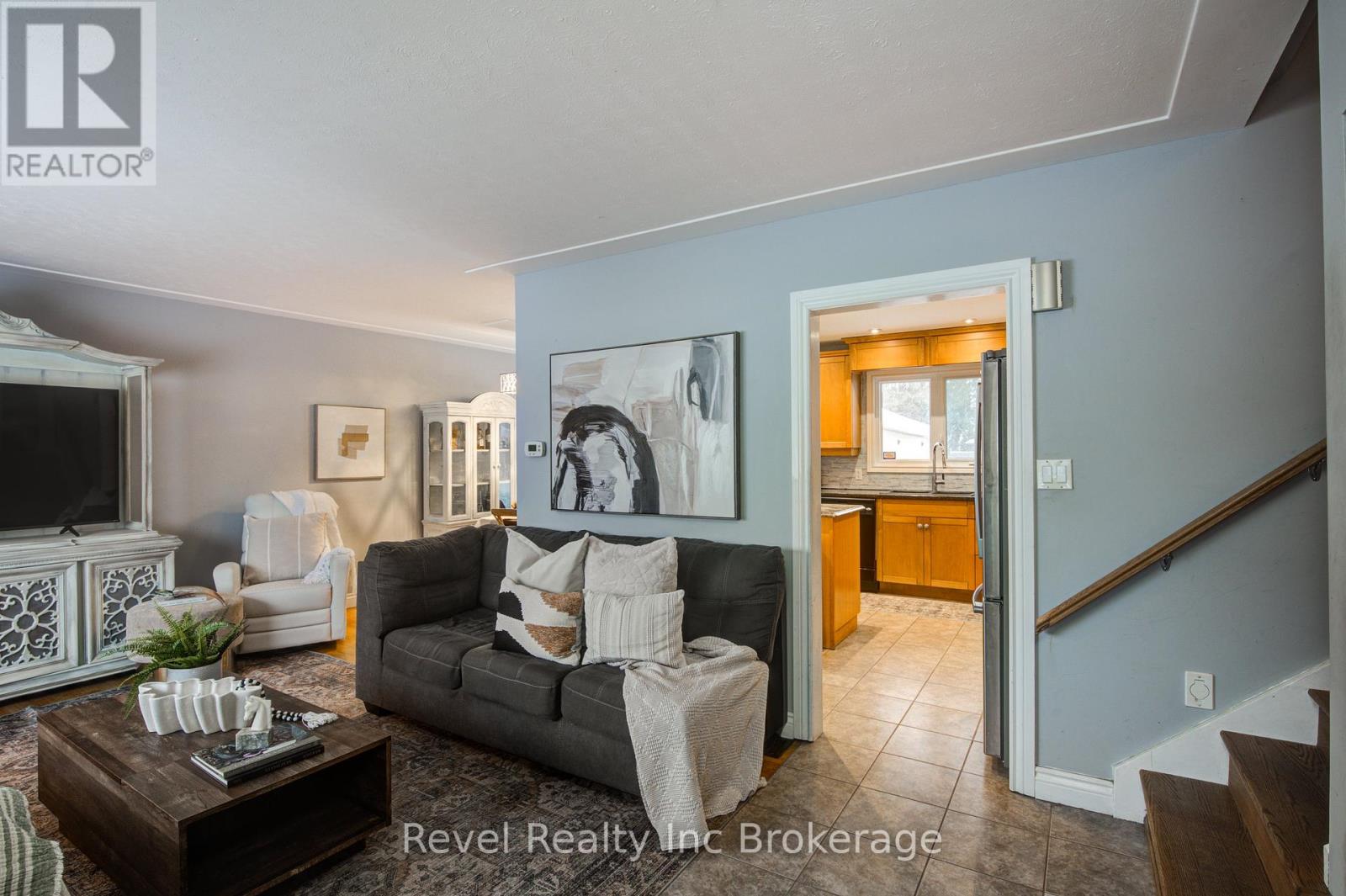 828 Warwick Street, Woodstock, Ontario  N4S 4R4 - Photo 7 - X12761000