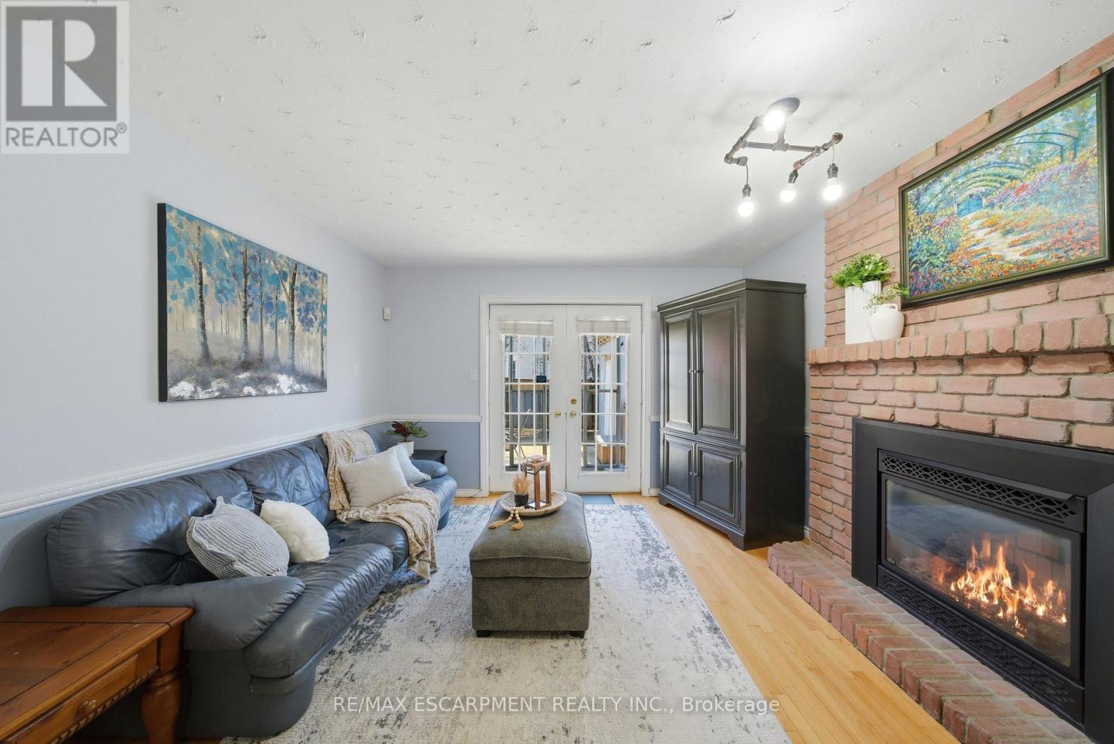 15 Finch Place, Hamilton, Ontario  L9A 5C2 - Photo 20 - X12973340