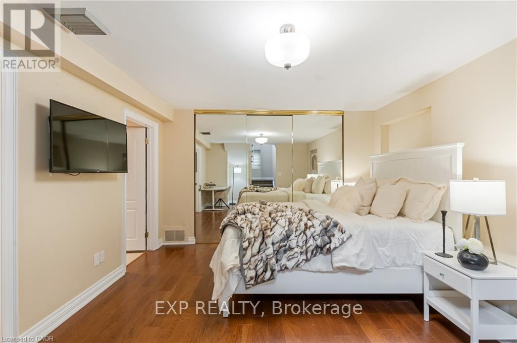 2 - 46 Herkimer Street, Hamilton, Ontario  L8P 2G4 - Photo 22 - X12973380