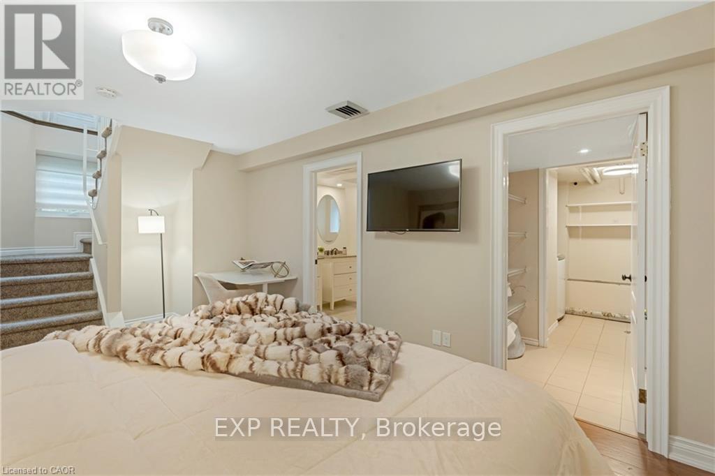 2 - 46 Herkimer Street, Hamilton, Ontario  L8P 2G4 - Photo 23 - X12973380