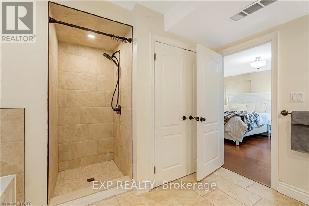 2 - 46 Herkimer Street, Hamilton, Ontario  L8P 2G4 - Photo 25 - X12973380