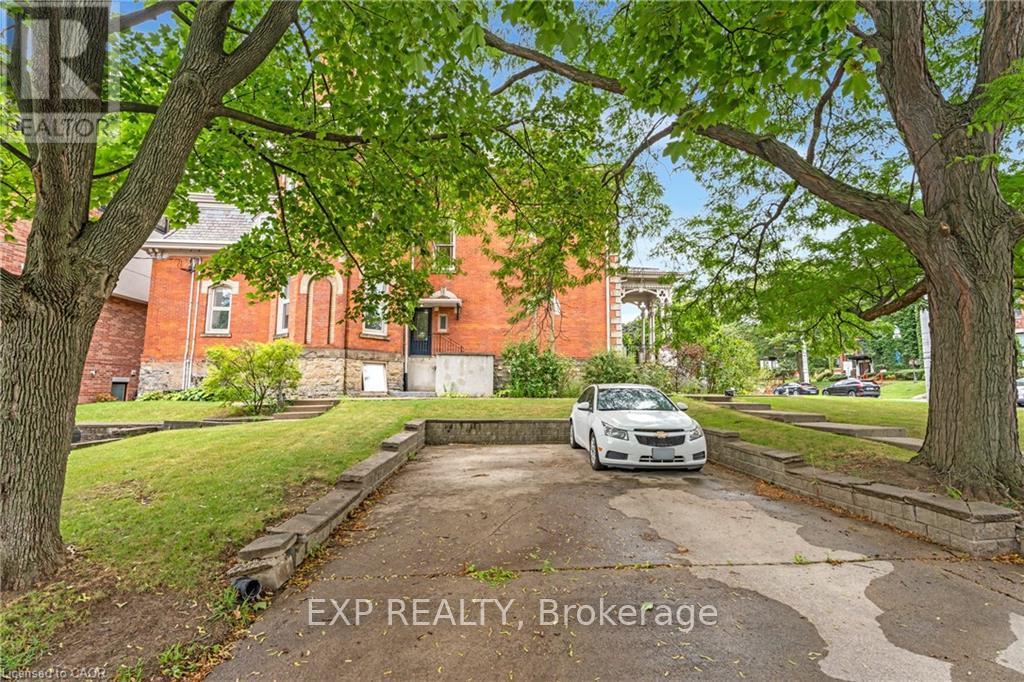 2 - 46 Herkimer Street, Hamilton, Ontario  L8P 2G4 - Photo 30 - X12973380