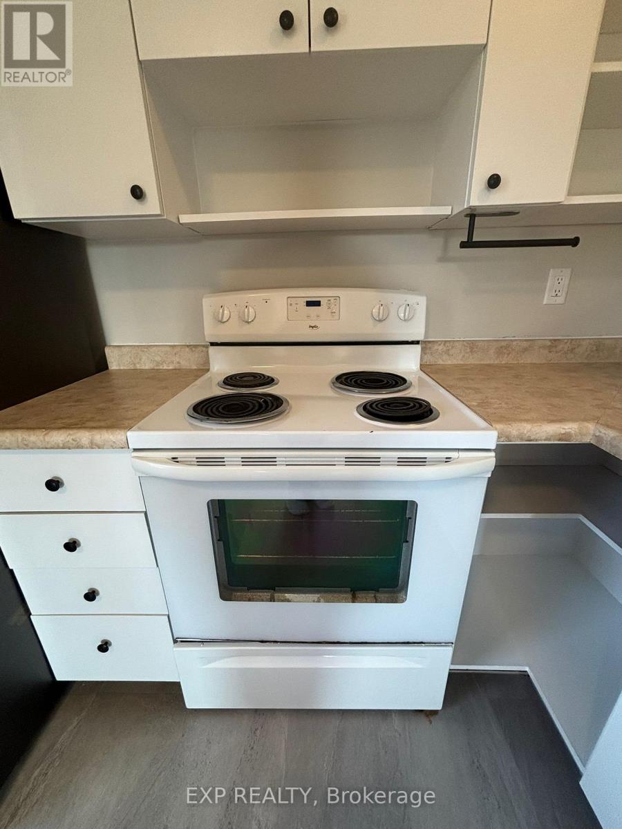 2 - 12 Benjamin Street, Wilmot, Ontario  N0B 2E0 - Photo 10 - X12973384