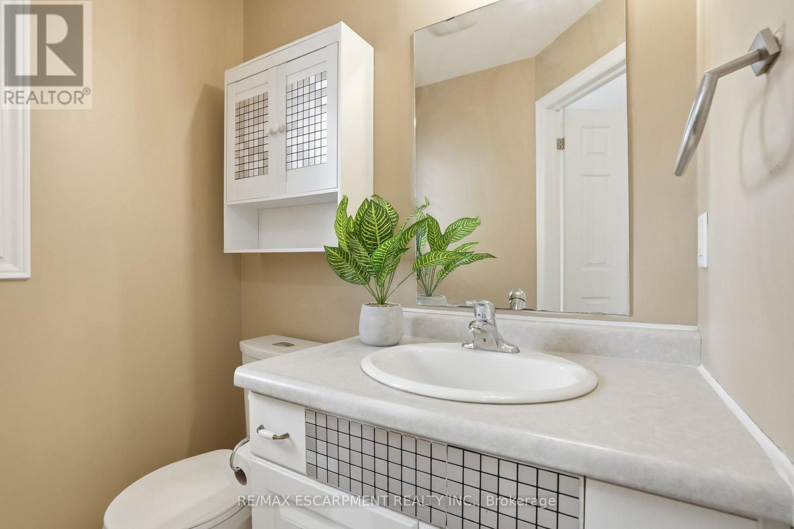 39 Butler Cove Road, Stratford, Ontario  N5A 0C8 - Photo 17 - X12973406