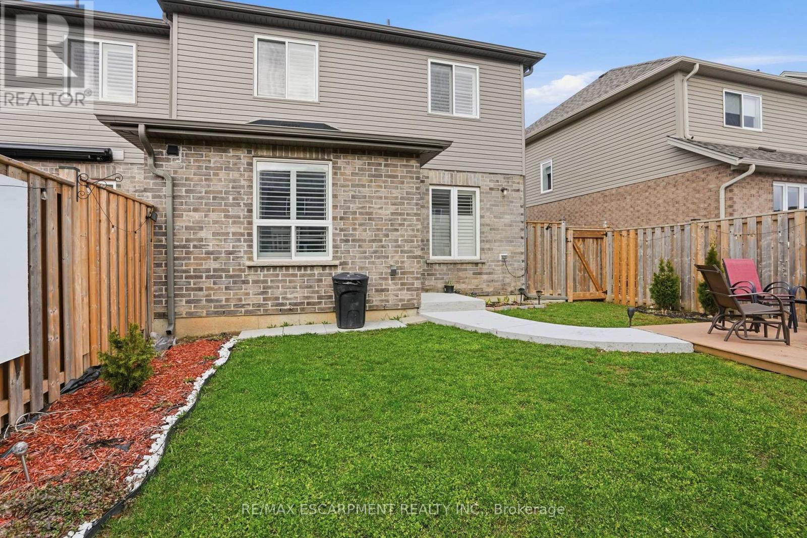 39 Butler Cove Road, Stratford, Ontario  N5A 0C8 - Photo 39 - X12973406