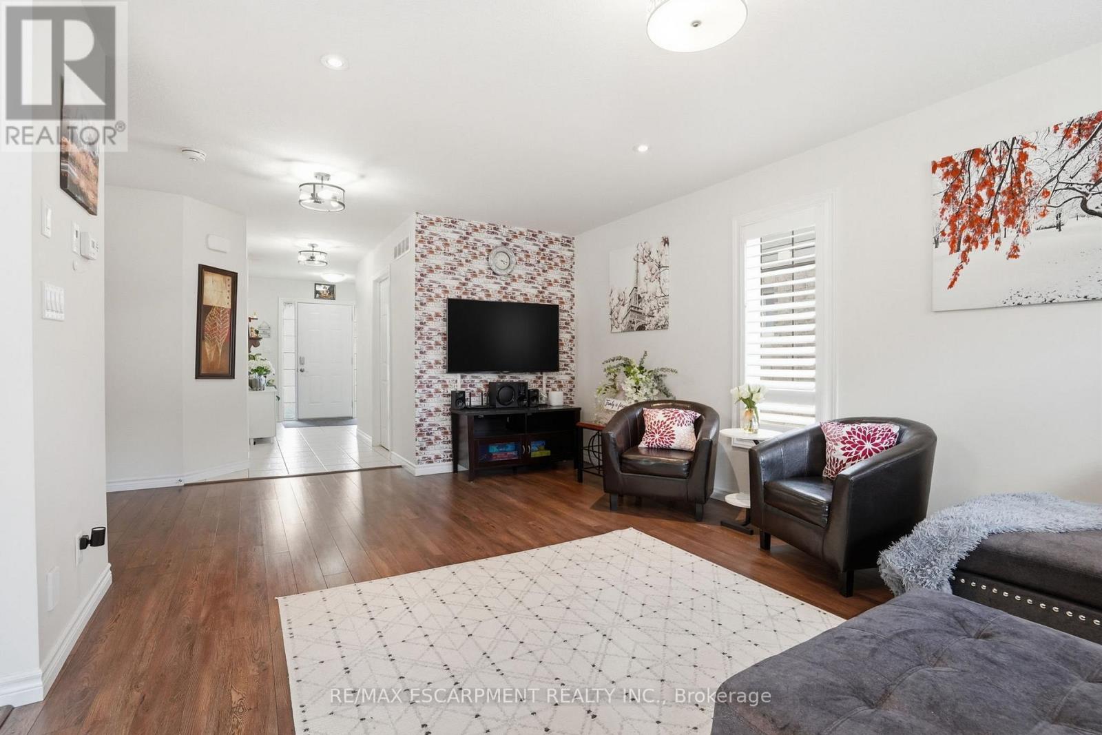 39 Butler Cove Road, Stratford, Ontario  N5A 0C8 - Photo 9 - X12973406