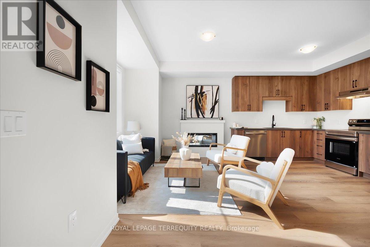 38 Kingbird Common, Cambridge, Ontario  N1T 0H3 - Photo 4 - X12973418