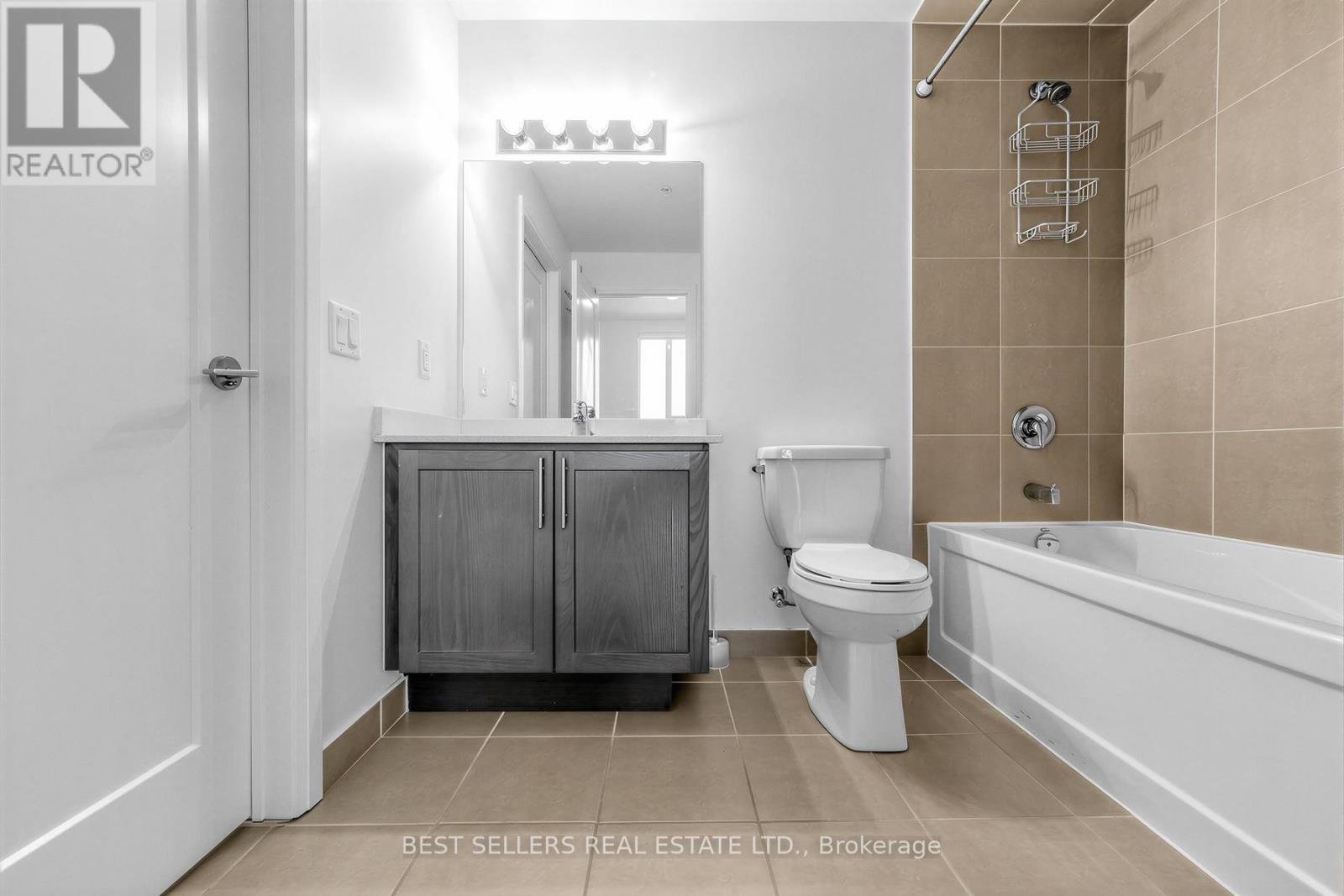 220 - 16 Concord Place, Grimsby, Ontario  L3M 0J1 - Photo 14 - X12973464