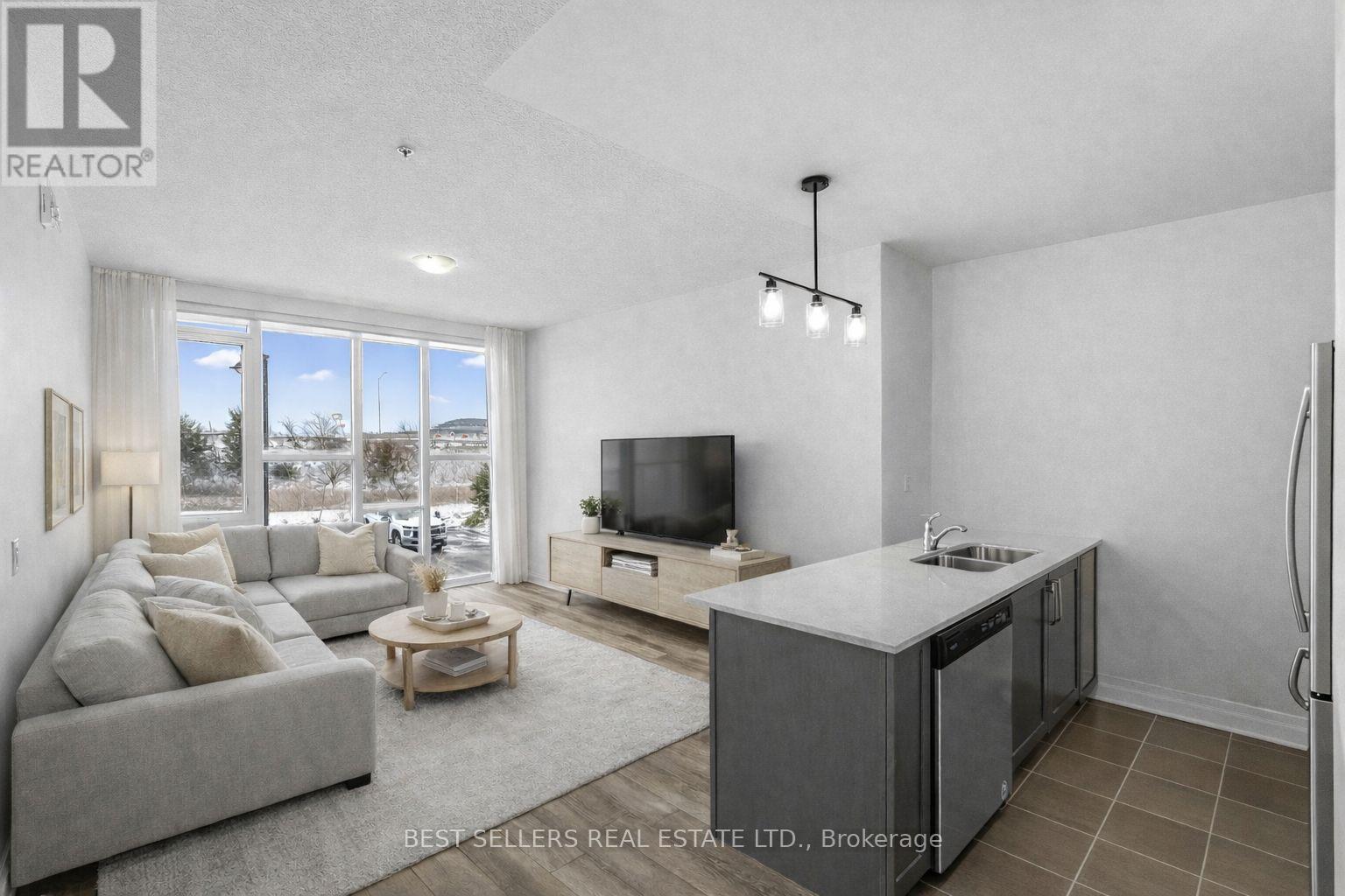 220 - 16 Concord Place, Grimsby, Ontario  L3M 0J1 - Photo 5 - X12973464