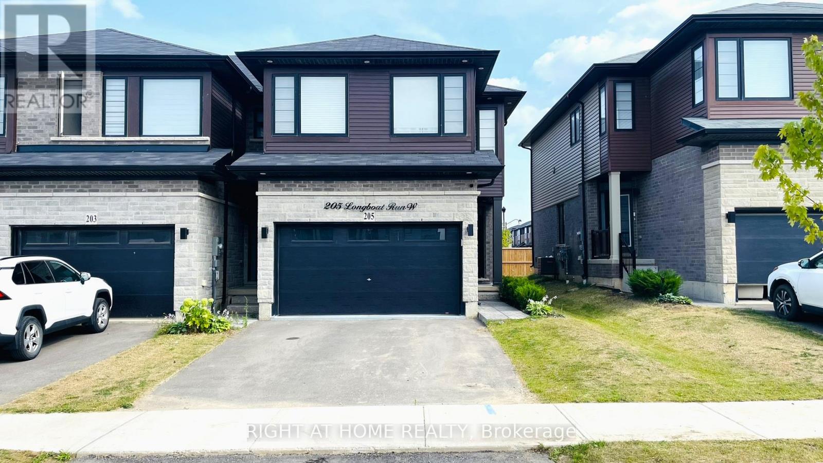 205 Longboat Run W, Brantford, Ontario  N3T 0T2 - Photo 1 - X12973478