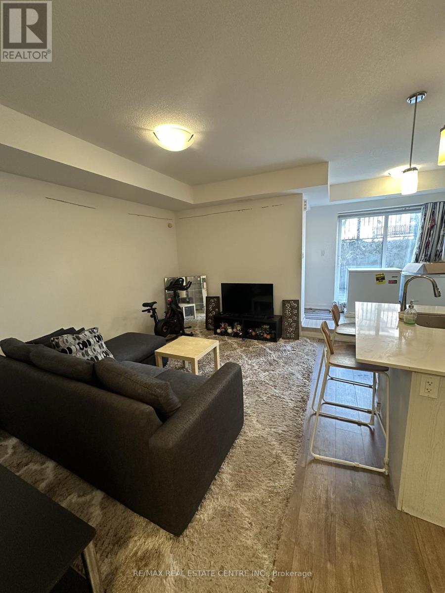 E9-20 - 20 Palace Street, Kitchener, Ontario  N2E 0J3 - Photo 4 - X12973542