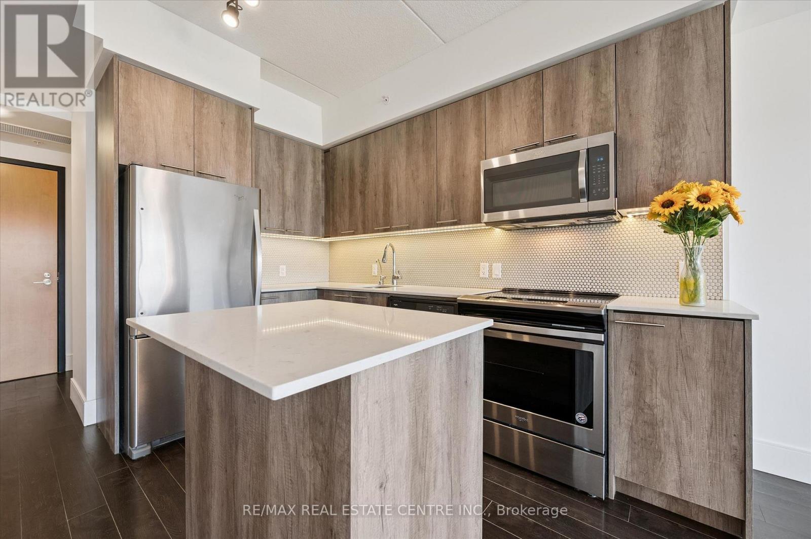 203 - 15 Prince Albert Boulevard, Kitchener, Ontario N2H 0C2 - Photo 5 - X12973560