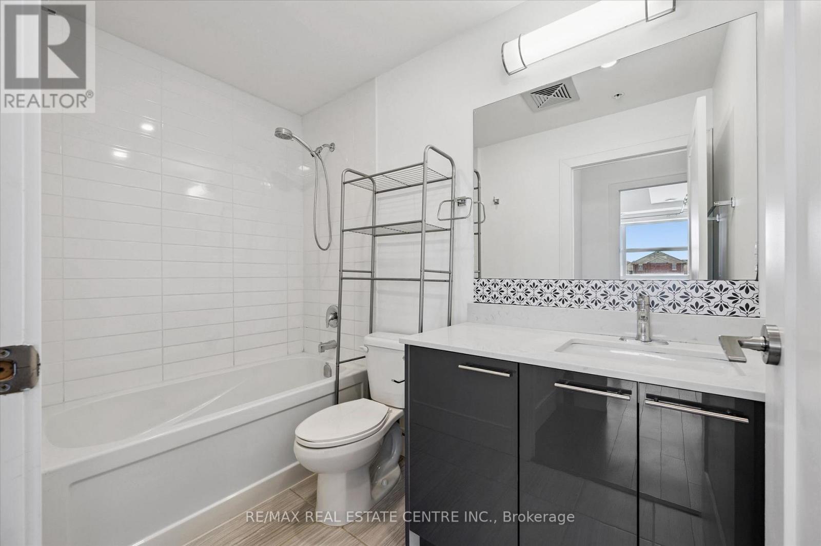 203 - 15 Prince Albert Boulevard, Kitchener, Ontario N2H 0C2 - Photo 7 - X12973560