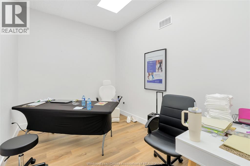 4667 Wyandotte Street East, Windsor, Ontario  N8Y 1H6 - Photo 27 - 26007461