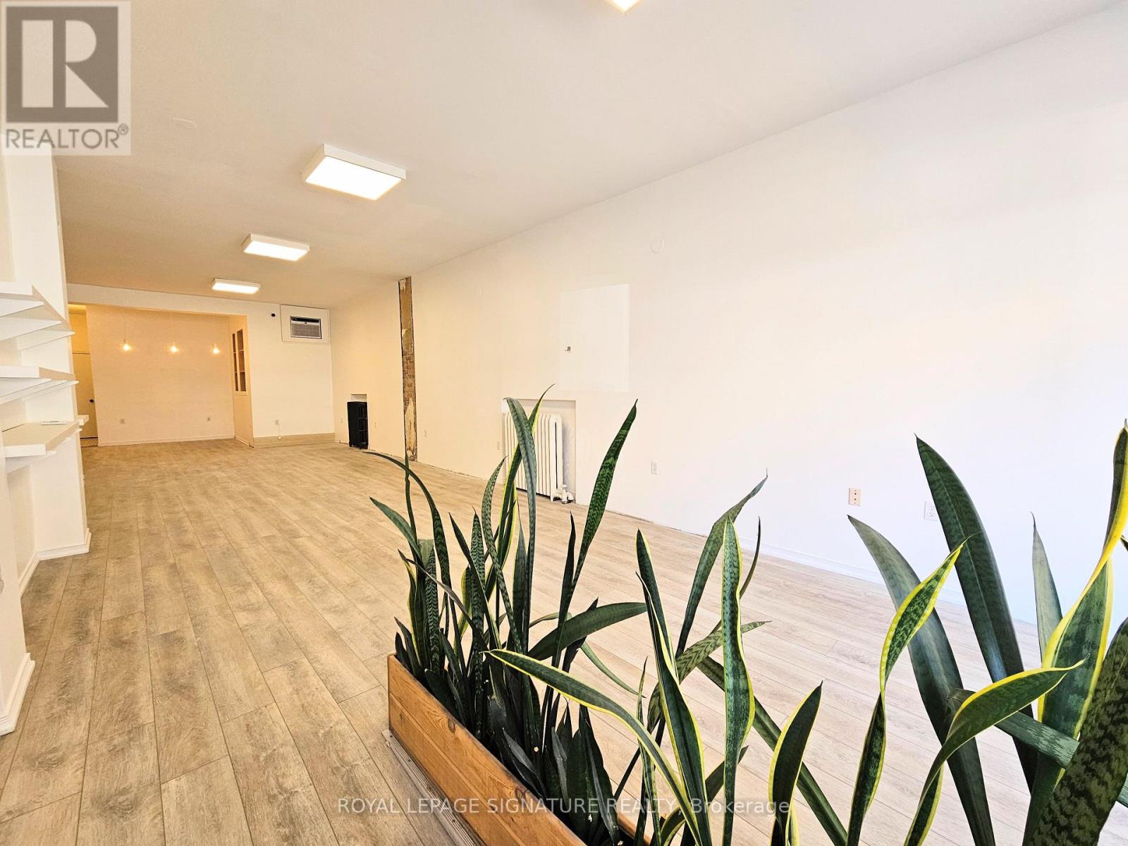 2953 Dundas Street W, Toronto, Ontario  M6P 1Z2 - Photo 3 - W12683944