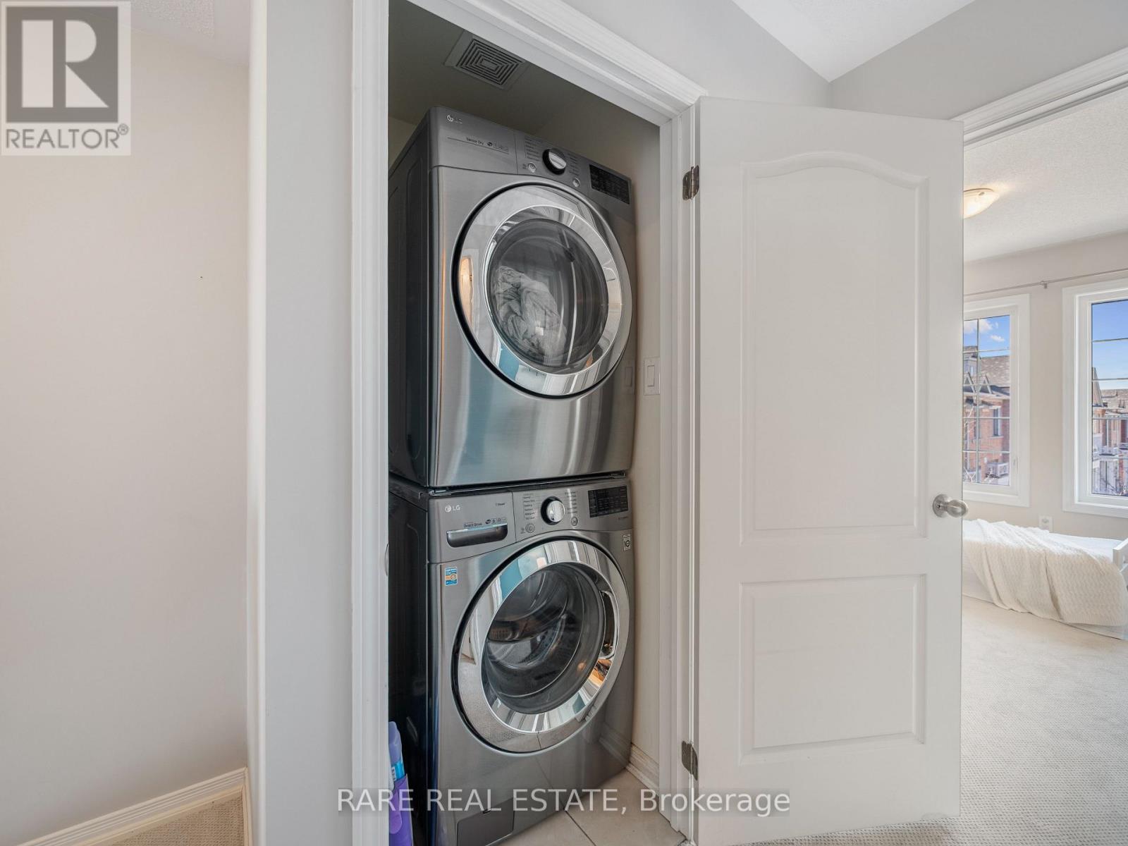 7182 Triumph Lane, Mississauga, Ontario  L5N 0C5 - Photo 18 - W12963530