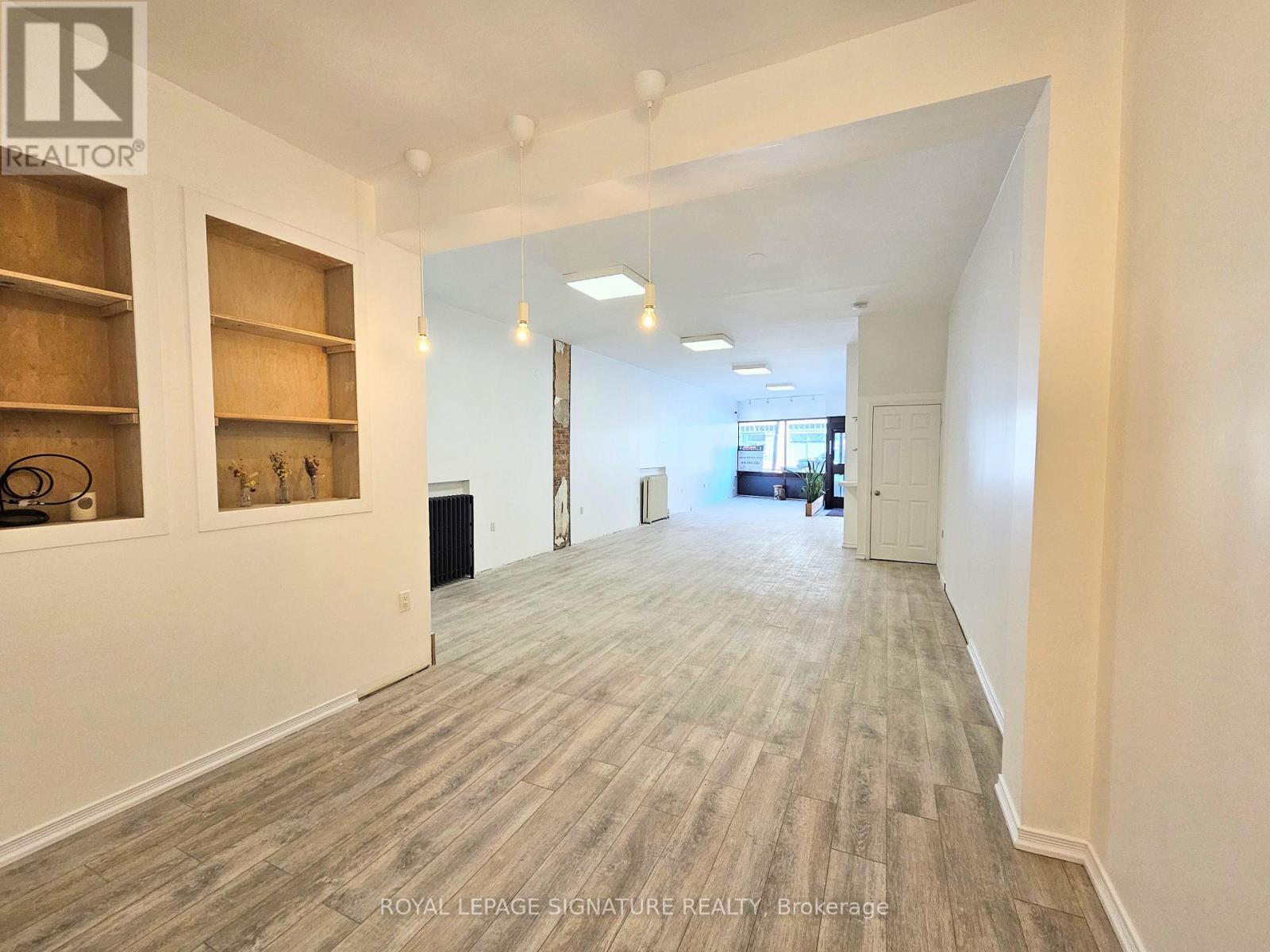 2953 Dundas Street W, Toronto, Ontario  M6P 1Z2 - Photo 4 - W12683944