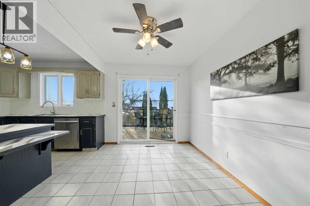 32 Huget Crescent, Red Deer, Alberta  T4N 6P4 - Photo 9 - A2279765