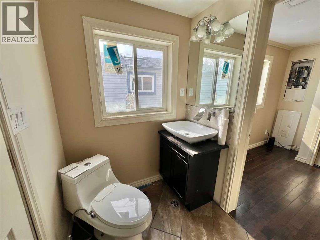 12009 96a Street, Grande Prairie, Alberta  T8V 5H6 - Photo 18 - A2299162