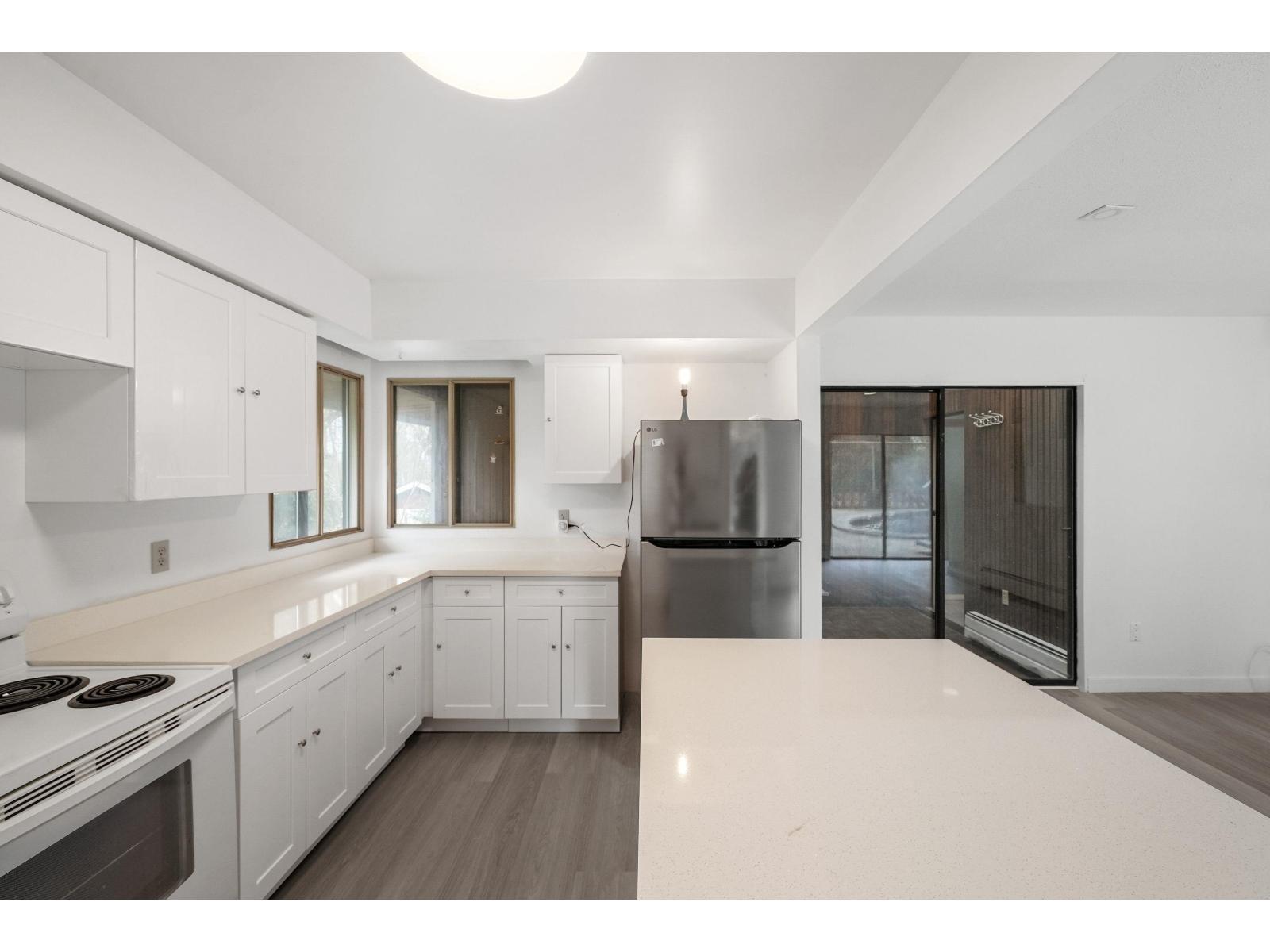 7564 184 Street, Surrey, British Columbia  V4N 5V3 - Photo 13 - R3108727