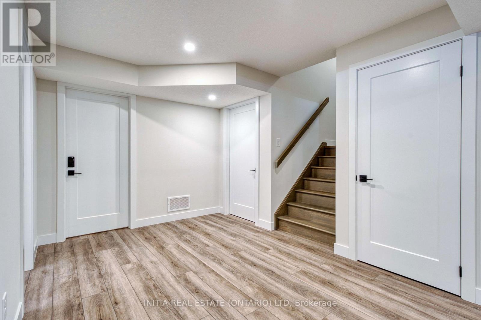 2403 Tokala Trail, London North, Ontario  N6G 0V6 - Photo 27 - X12973624