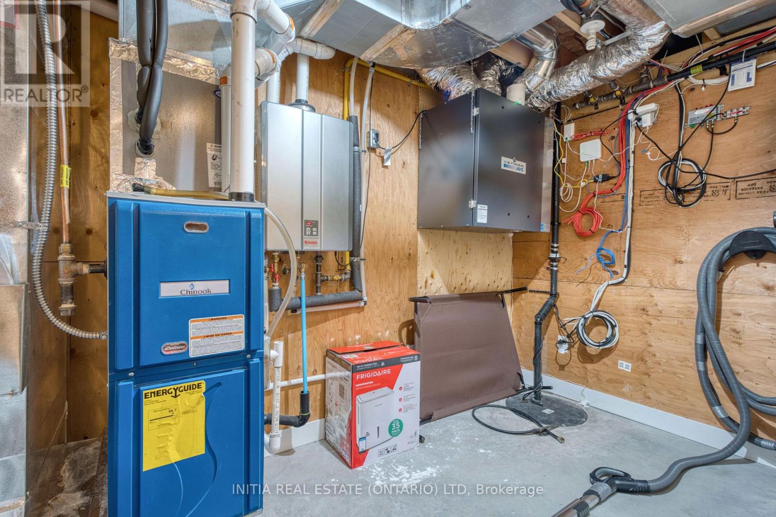 2403 Tokala Trail, London North, Ontario  N6G 0V6 - Photo 31 - X12973624