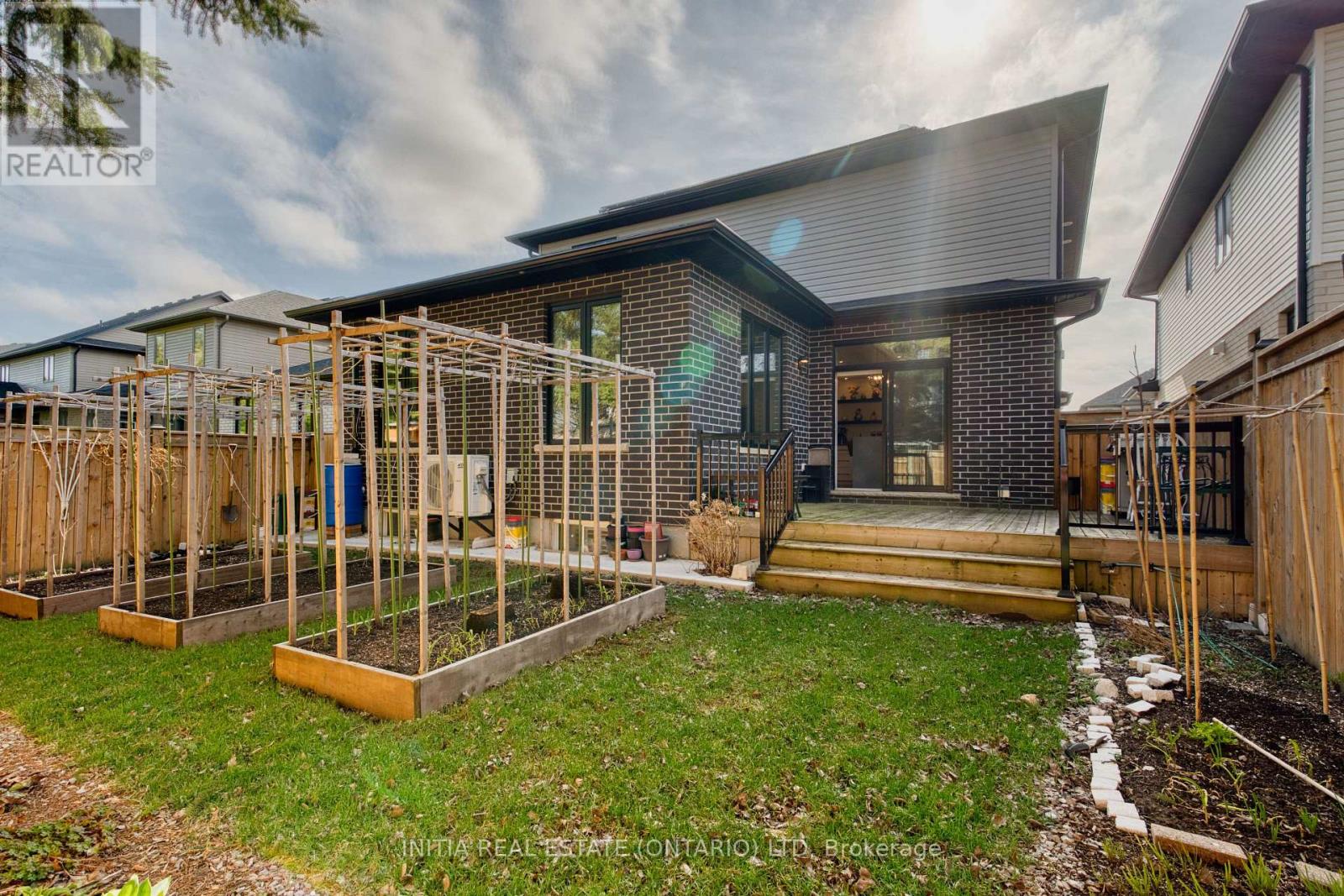 2403 Tokala Trail, London North, Ontario  N6G 0V6 - Photo 35 - X12973624