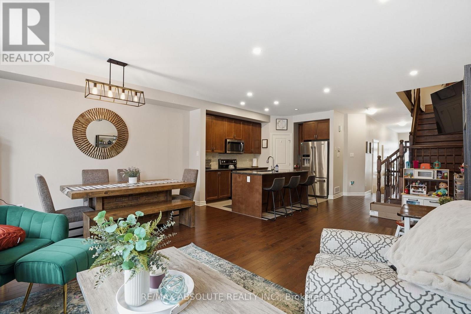 741 Namur Street, Russell, Ontario  K0A 1W0 - Photo 8 - X12973610