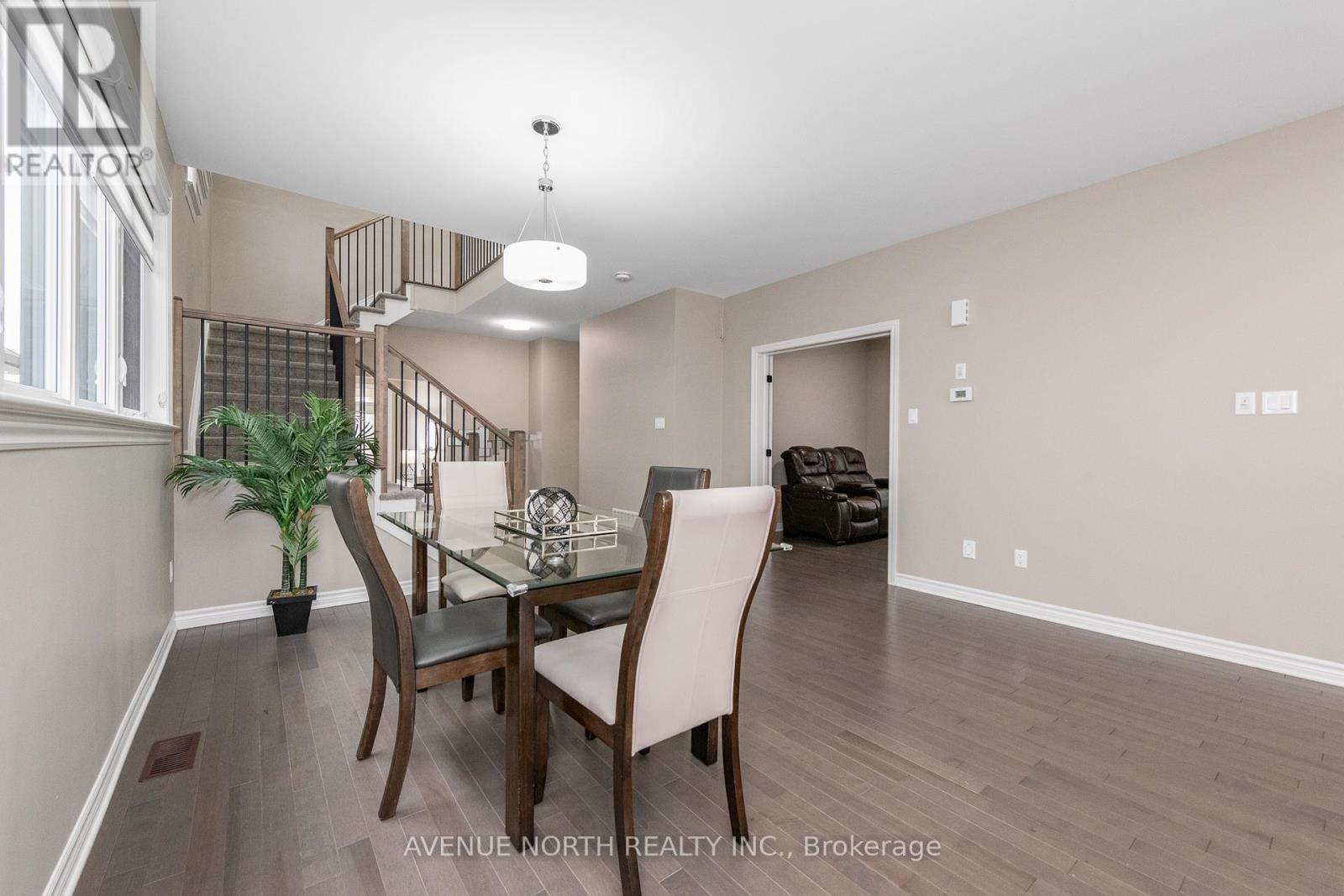 707 Moonflower Crescent, Ottawa, Ontario  K1T 0X8 - Photo 13 - X12973640