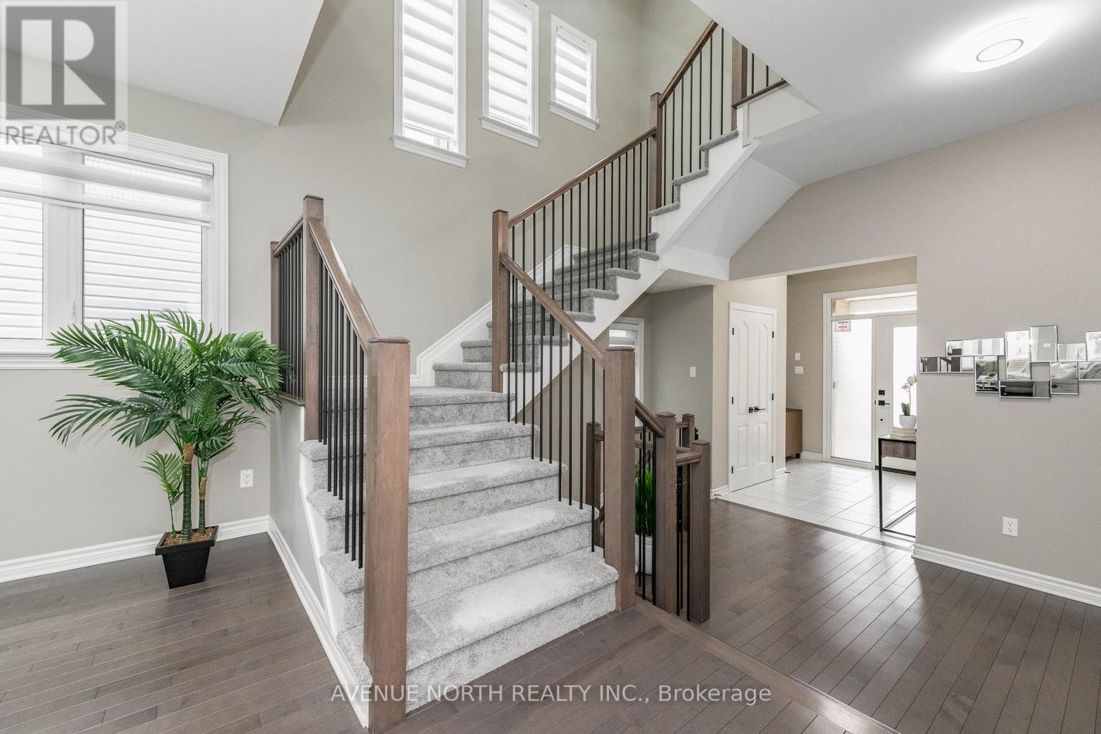 707 Moonflower Crescent, Ottawa, Ontario  K1T 0X8 - Photo 6 - X12973640