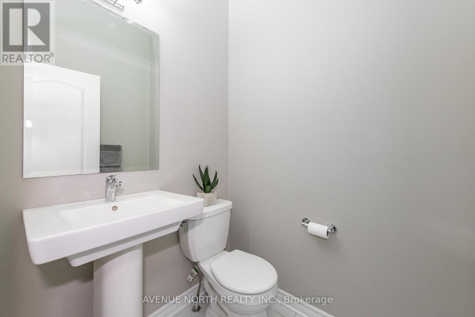 707 Moonflower Crescent, Ottawa, Ontario  K1T 0X8 - Photo 8 - X12973640