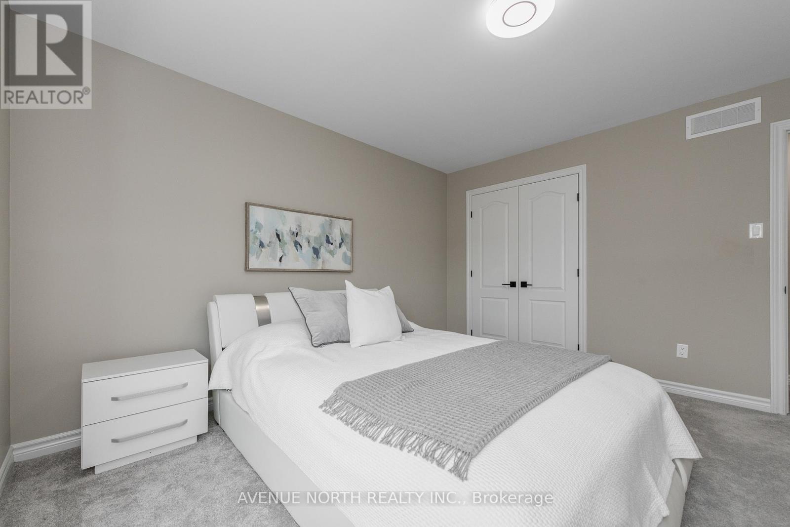 707 Moonflower Crescent, Ottawa, Ontario  K1T 0X8 - Photo 36 - X12973640