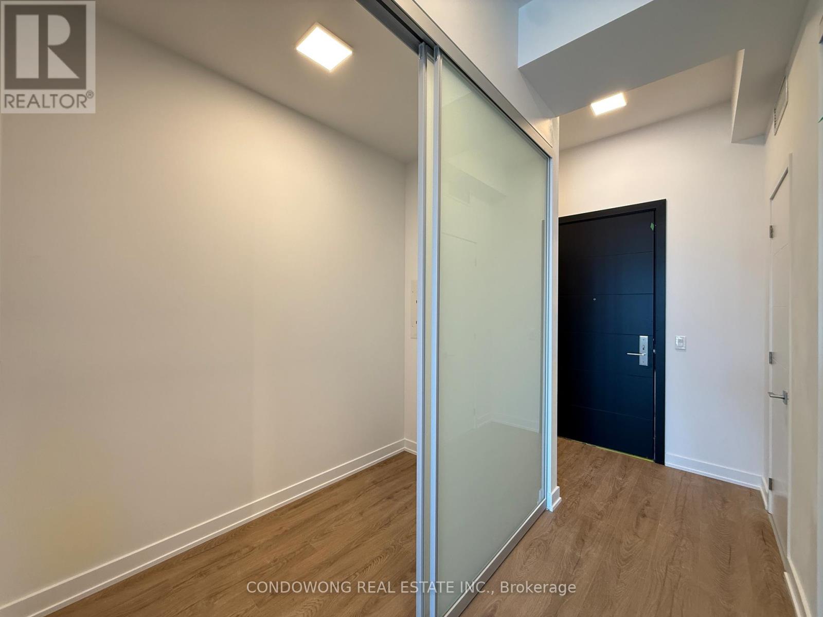 212 - 29 Green Trail Court, Toronto, Ontario  M2K 0J9 - Photo 3 - C12973590