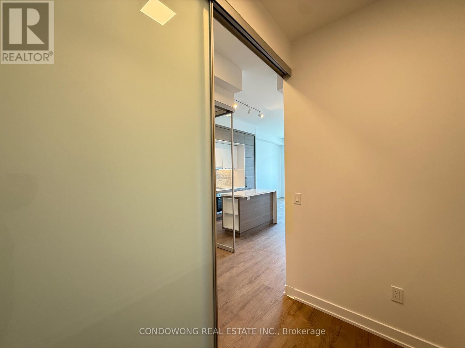 212 - 29 Green Trail Court, Toronto, Ontario  M2K 0J9 - Photo 4 - C12973590