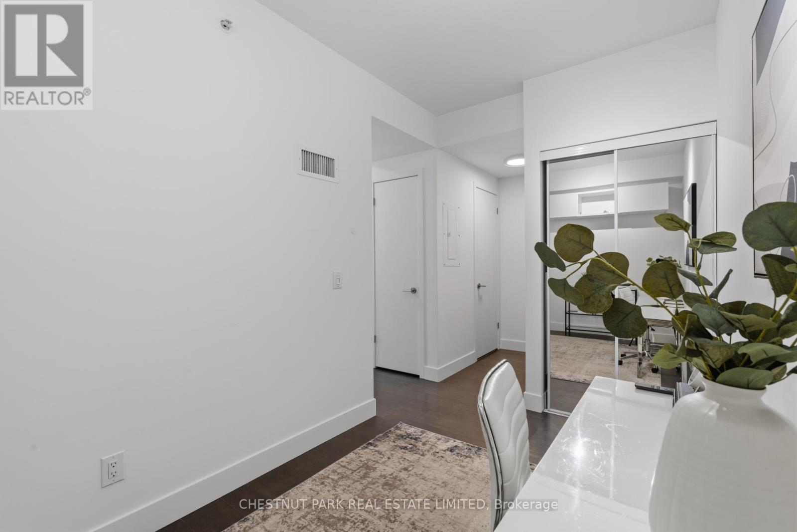 301 - 39 Sherbourne Street, Toronto, Ontario  M5A 0L8 - Photo 9 - C12973630