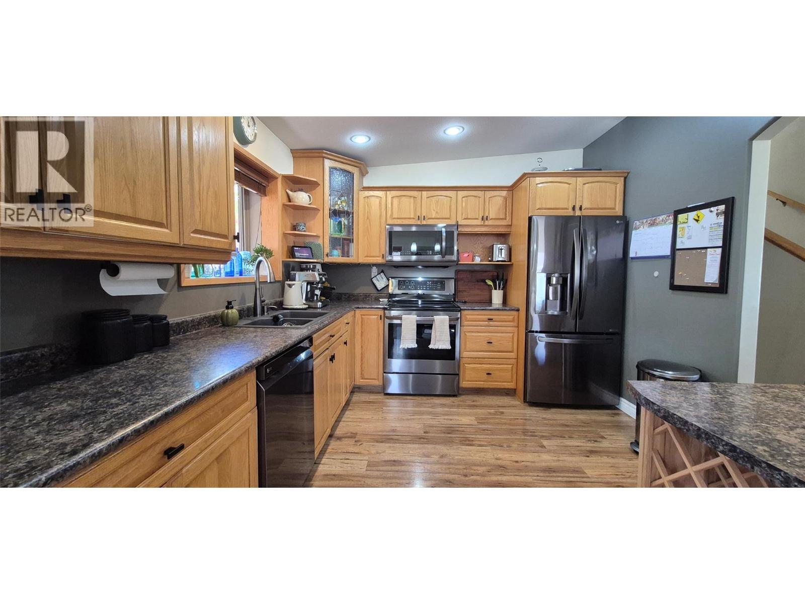 1409 Southview Drive, Cranbrook, British Columbia  V1C 6S1 - Photo 14 - 10382559