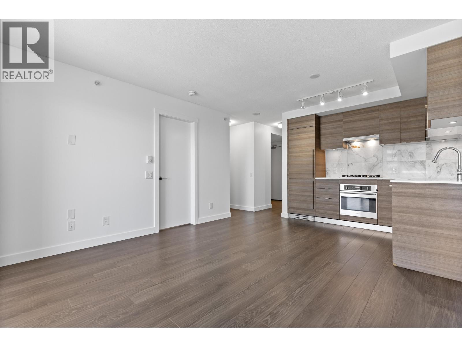 2501 602 Como Lake Avenue, Coquitlam, British Columbia  V3J 0G2 - Photo 8 - R3108769