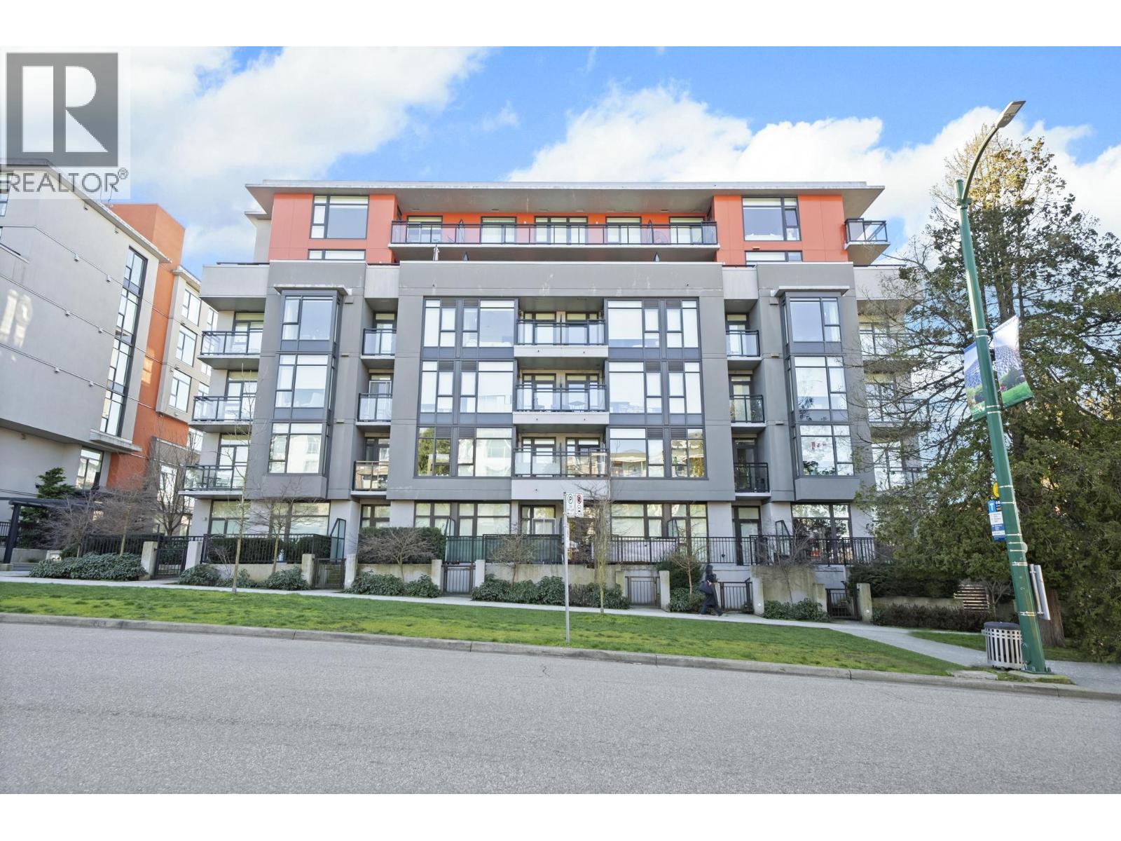 401 4171 Cambie Street, Vancouver, British Columbia V5Z 2Y2 - Photo 3 - R3108774