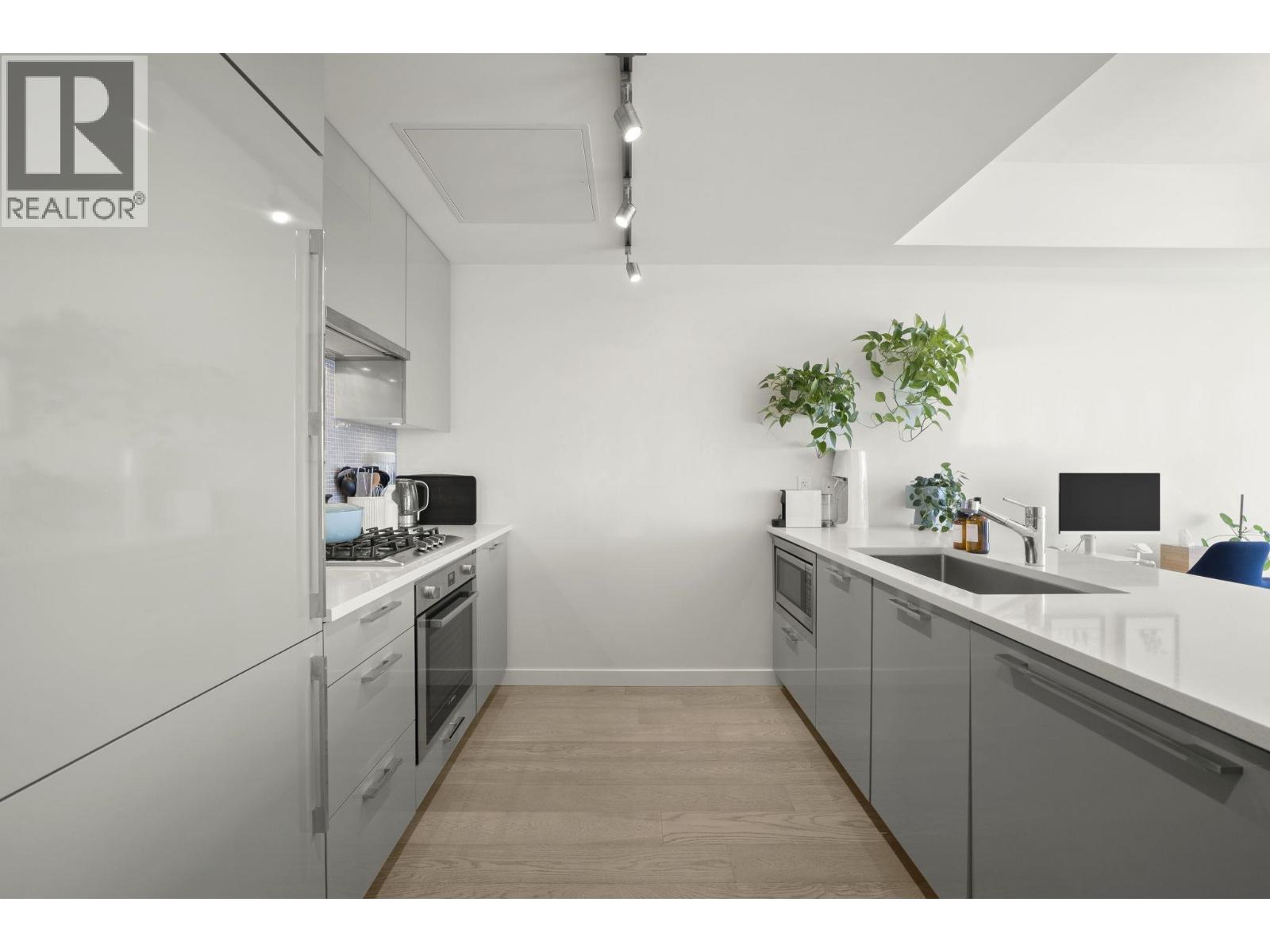 401 4171 Cambie Street, Vancouver, British Columbia V5Z 2Y2 - Photo 6 - R3108774