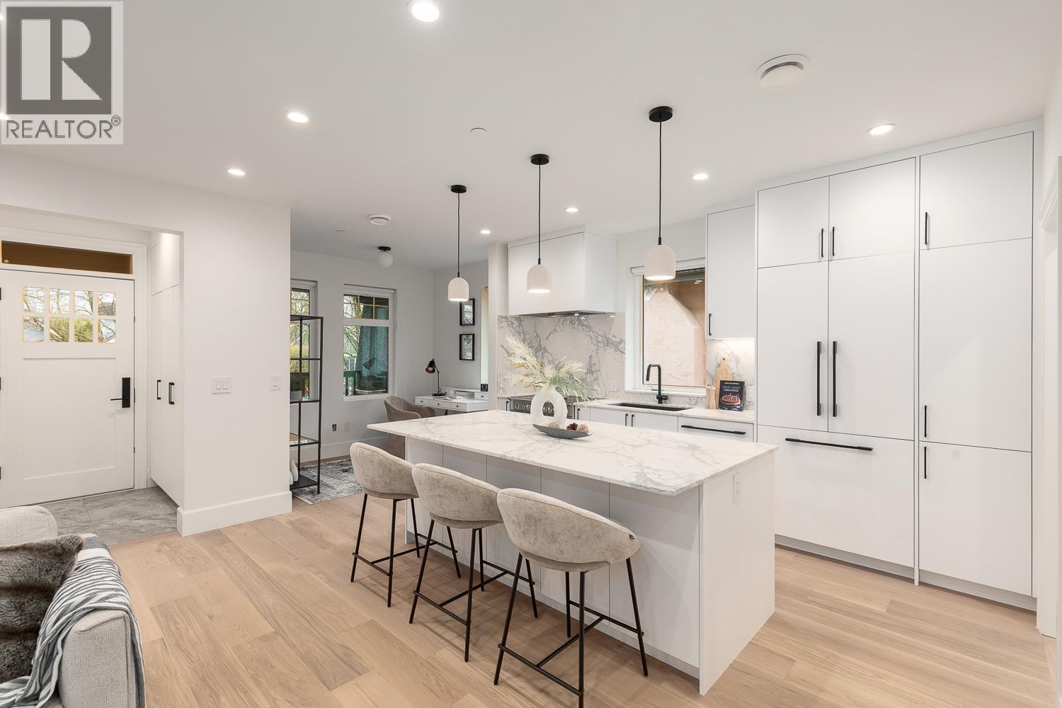 855 E 19th Avenue, Vancouver, British Columbia  V5V 1K6 - Photo 5 - R3108793