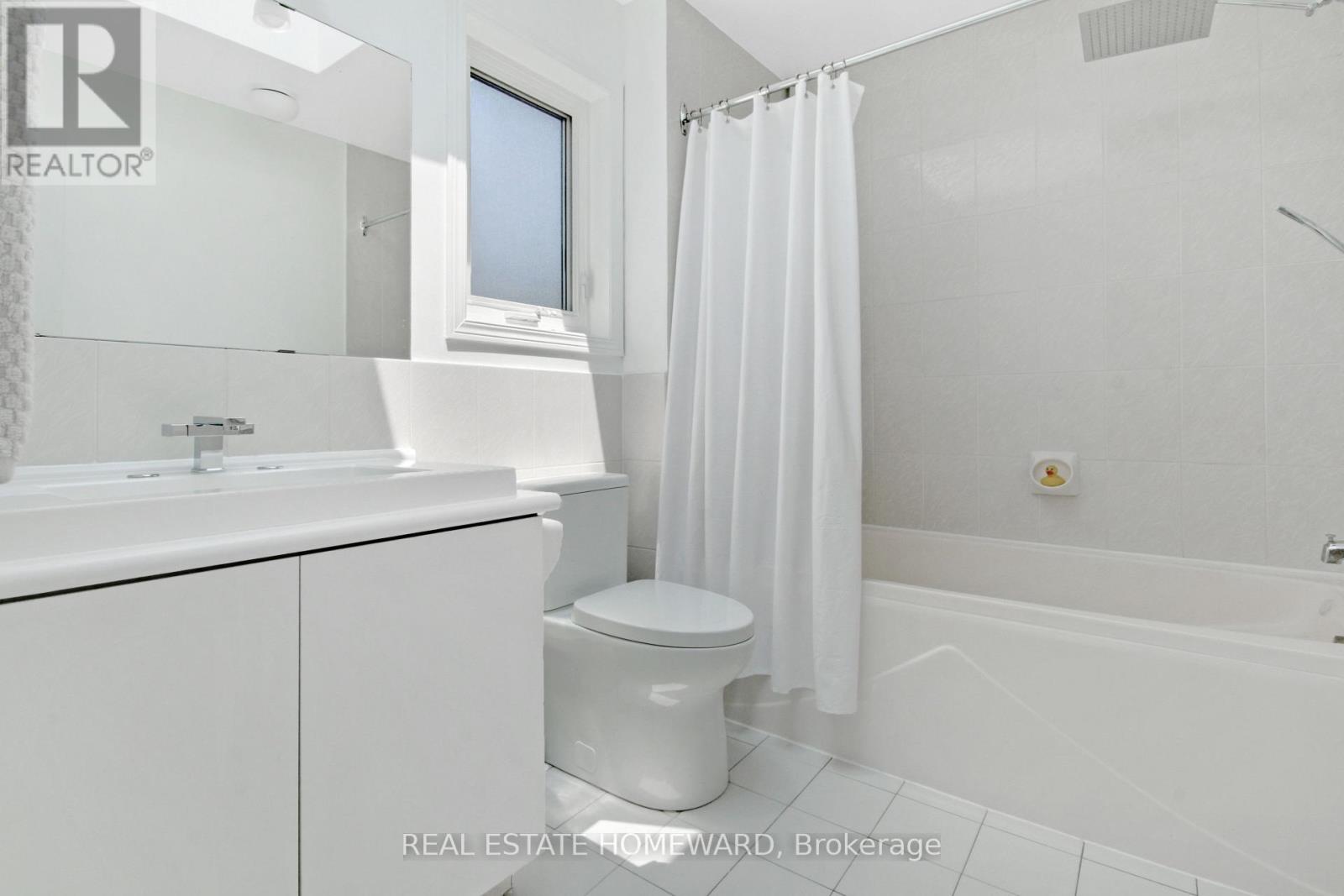 12 Athlone Road, Toronto, Ontario  M4J 4H2 - Photo 18 - E12973600