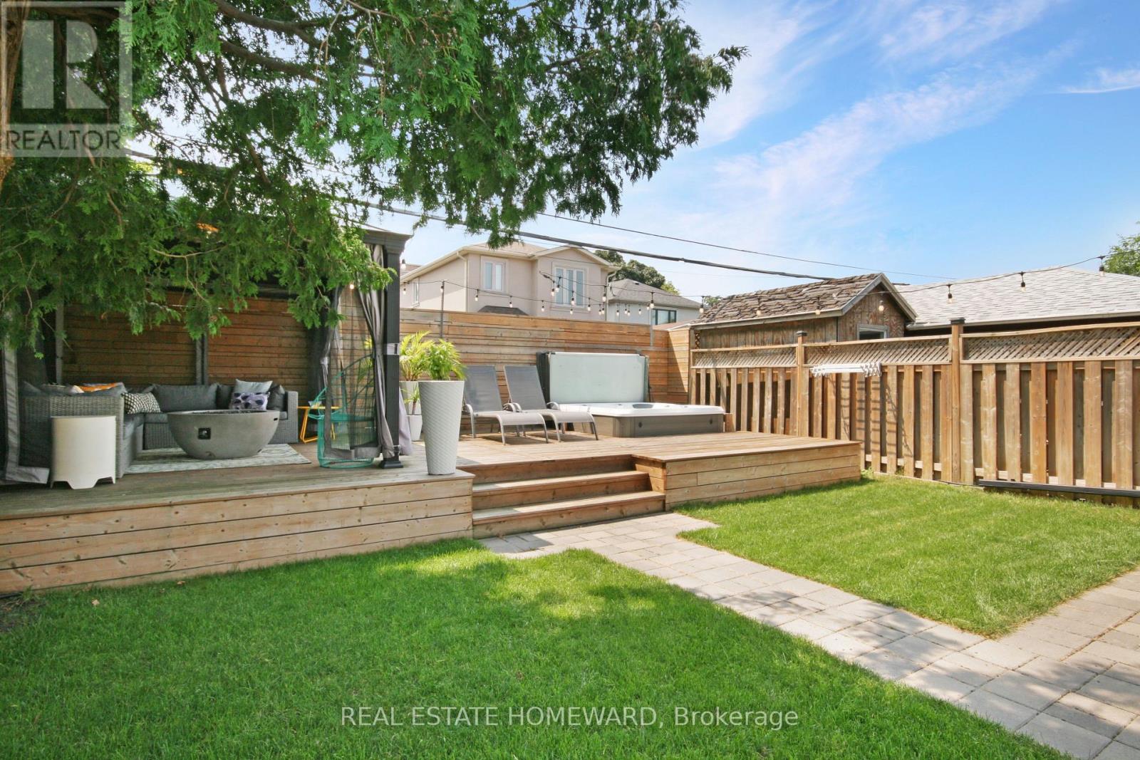 12 Athlone Road, Toronto, Ontario  M4J 4H2 - Photo 35 - E12973600